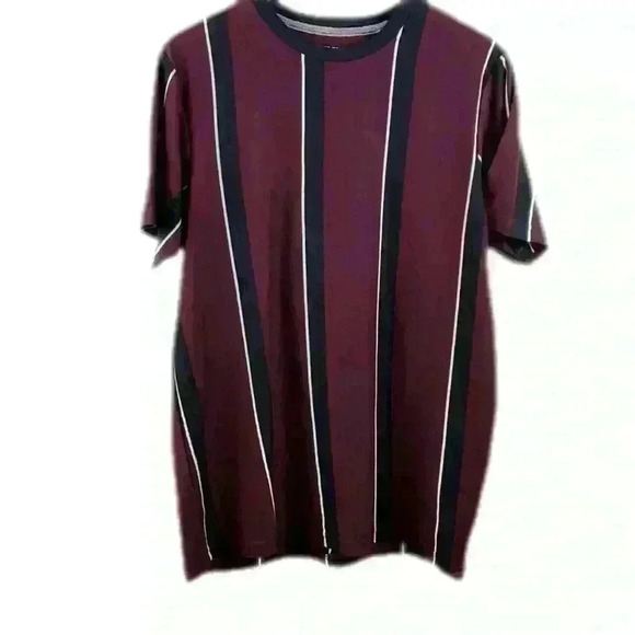 Free Planet Shirt Mens Large Burgundy Black Short Sleeve Crew Neck Pullover - Picture 2 of 3